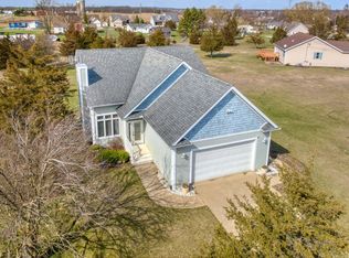 104 Flint Dr, Brooklyn, MI 49230