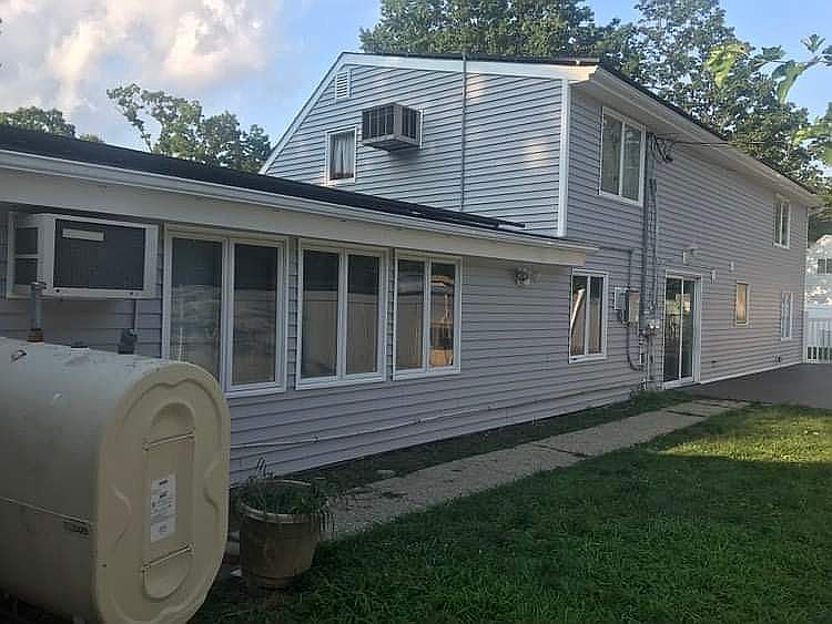 2nd image of 176 Sunflower Ln