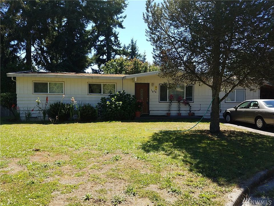 1st image of 1014 183rd St SW