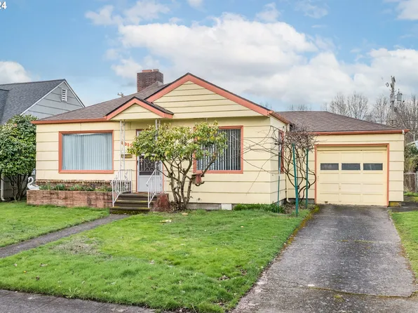 1017 20th Ave, Longview, WA 98632