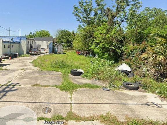 2nd image of 2112 Mazant St