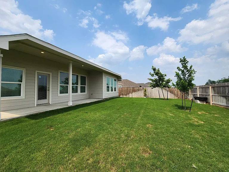 5923 Corsicana Cv — Photo 21
