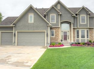 2911 W 155th Ter, Overland Park, KS 66224