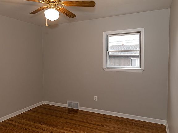 5th image of 3285 N Margarette Ct