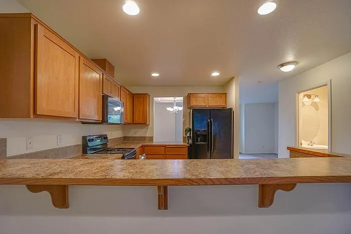 1821 NE 88th Cir — Photo 10