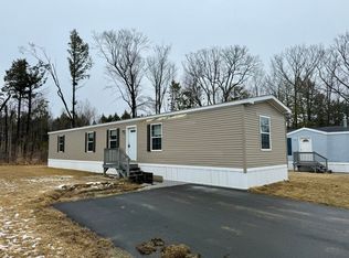 5 Abbey Ln, Waterville, ME 04901