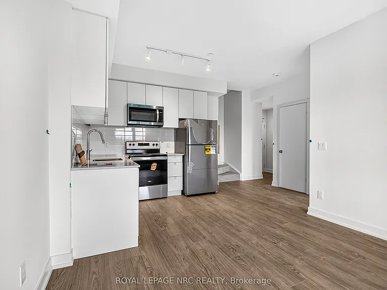 16 Melbourne Ave #312B — Photo 6