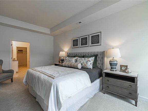 3rd image of 200 Oxford Ave #46-2