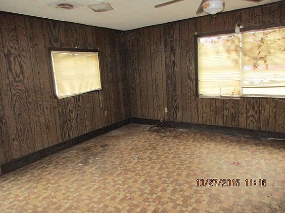 3rd image of 1342 Highway 27 N