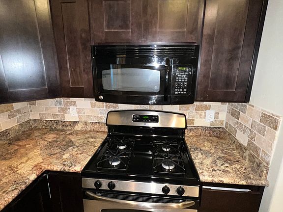 3rd image of 1019 W Village River Ln APT A11