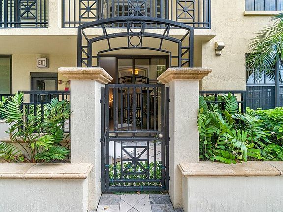 2nd image of 801 S Olive Avenue #725
