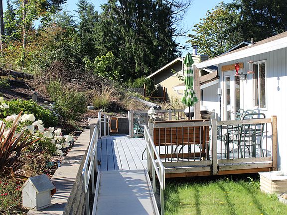3rd image of 2719 24th Avenue Ct SE