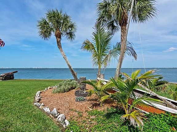 4th image of 300 S Shore Dr