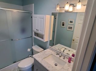 1090 Amber Ridge Rd, Charlottesville, VA 22901