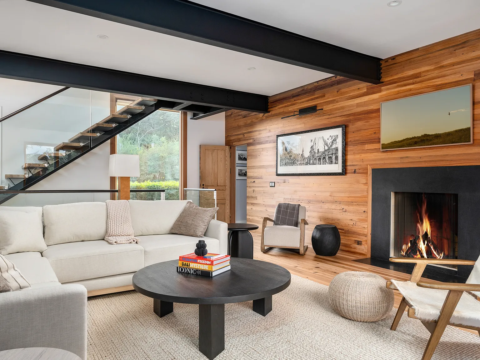Water Mill South Designer Traditional — Photo 1