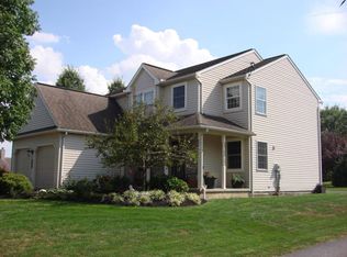 622 Woodhall Dr, Willow Street, PA 17584