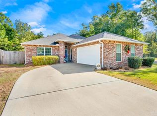 4304 Village Oak Ln, Pace, FL 32571