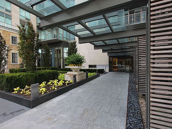 3rd image of 1 Bedford Rd #418