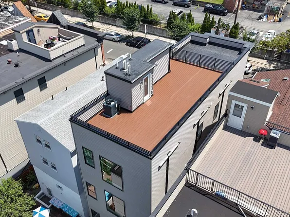 221 Columbia Avenue image 48 of 50