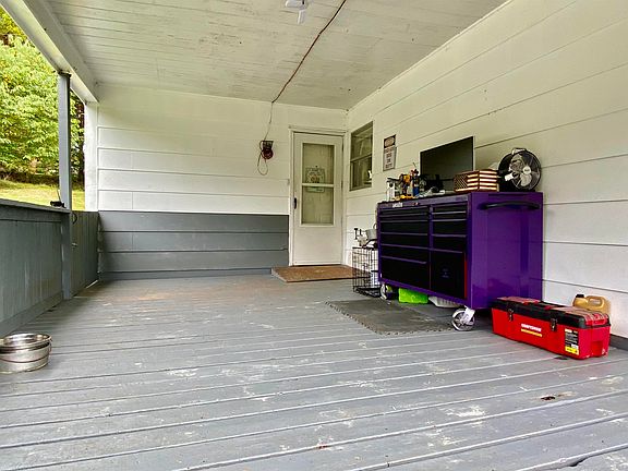 5th image of 6264 Church St