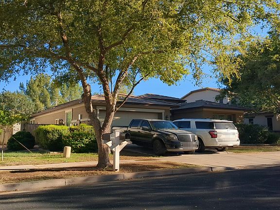 3rd image of 3850 E Palo Verde St
