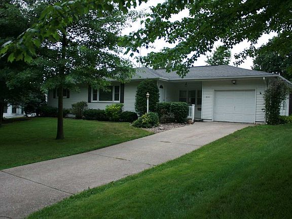 2nd image of 836 S B Ave