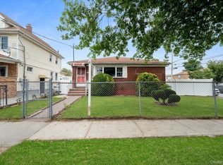 22215 145th Ave, Springfield Gardens, NY 11413