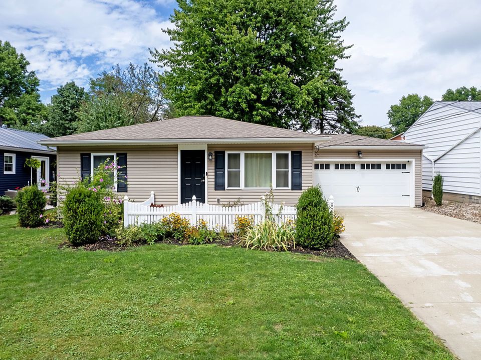 1st image of 903 W Highland Ave