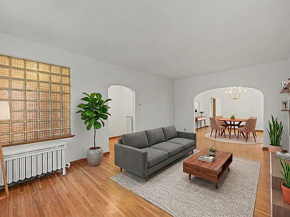 4th image of 1807 Laporte Ave