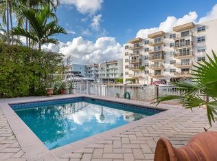 3915 NE 168th St, North Miami Beach, FL 33160