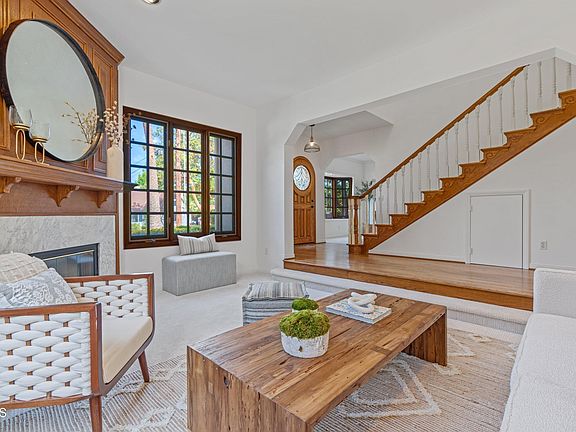 5th image of 325 S Parkwood Ave
