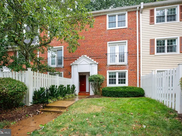 4657 28th Rd S APT C, Arlington, VA 22206
