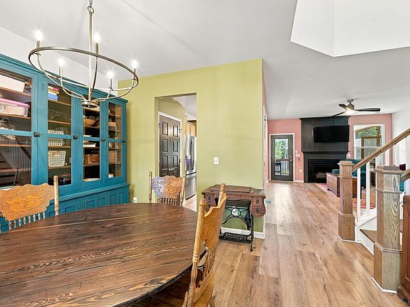 3rd image of 288 Nickleby Way