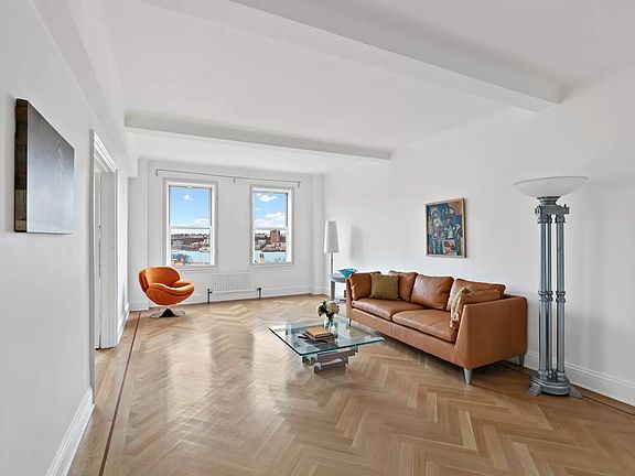 4th image of 245 W 107th St APT 12B