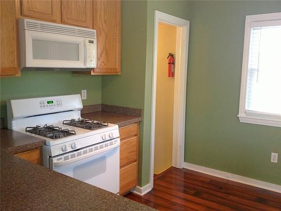 4th image of 447 E Spartan Ave