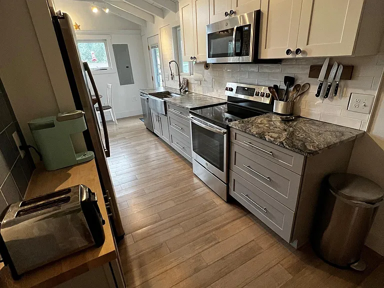 173 E Shore Rd — Photo 12