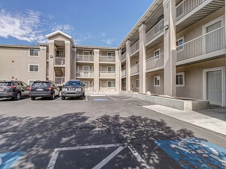 239 E 300 N #205 — Photo 1