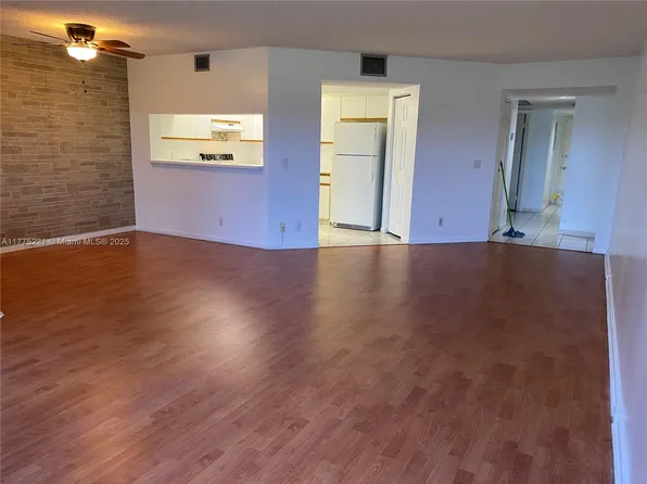 1300 SW 125th Ave APT 313K, Hollywood, FL 33027