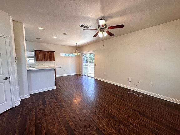 4th image of 506 Delmar Ave #B