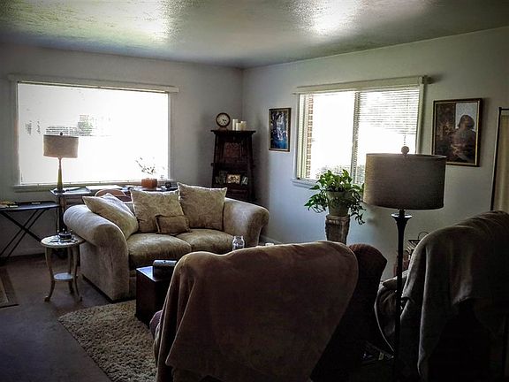 2nd image of 3825 W Kootenai St