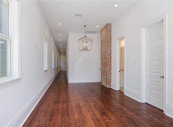 3rd image of 715 Milan St