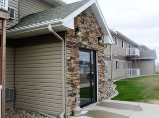 3 36th Ave NE #203, Minot, ND 58703