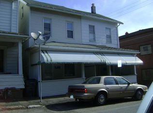 27 W Hemlock St, Hazleton, PA 18201