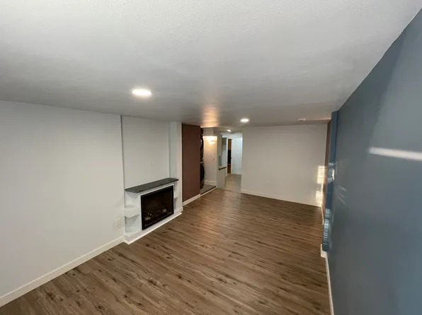 (undisclosed Address), Auburn, WA 98001