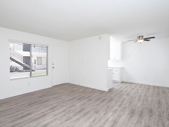 2nd image of 274 Twin Oaks Ave APT 1D