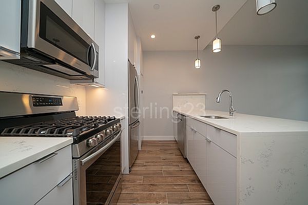 1st image of 31-12 24th Ave #D2