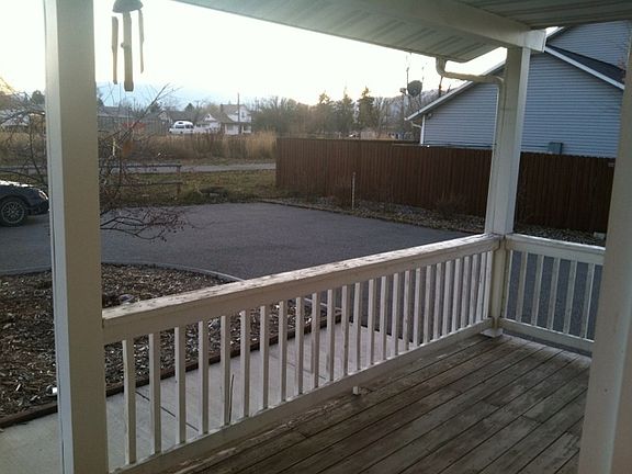 2nd image of 503 Lafray Ln #B