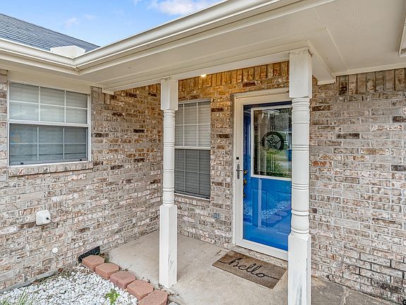 4th image of 1108 Woodlands Park Dr