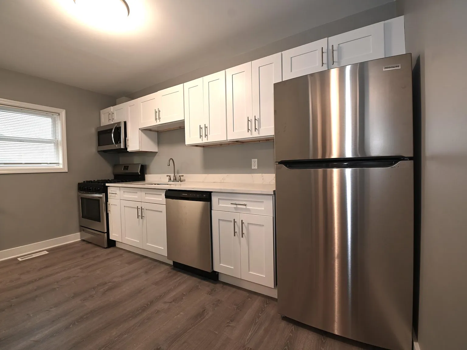 3 bed, 1548 sqft, $2,150 — Photo 2