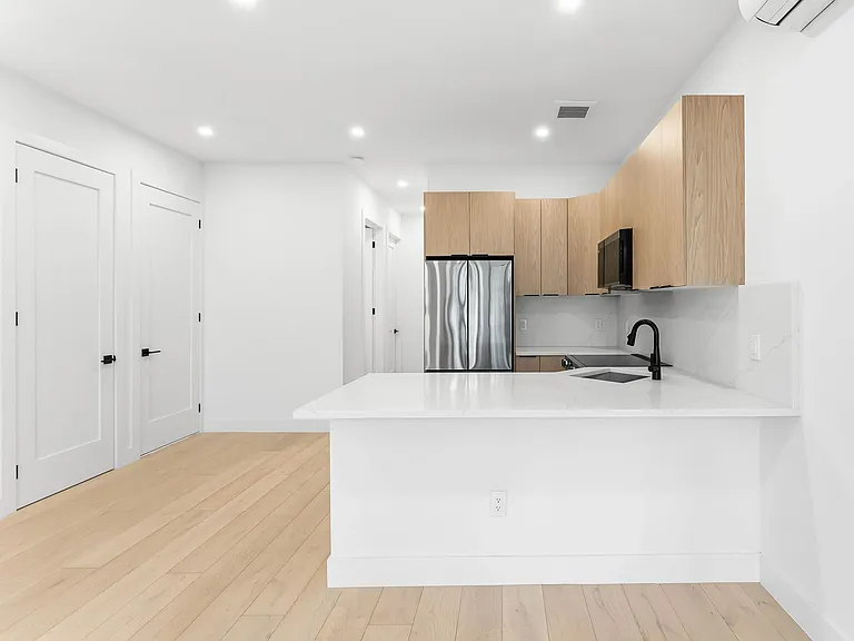 255 Weirfield St #3 — Photo 2
